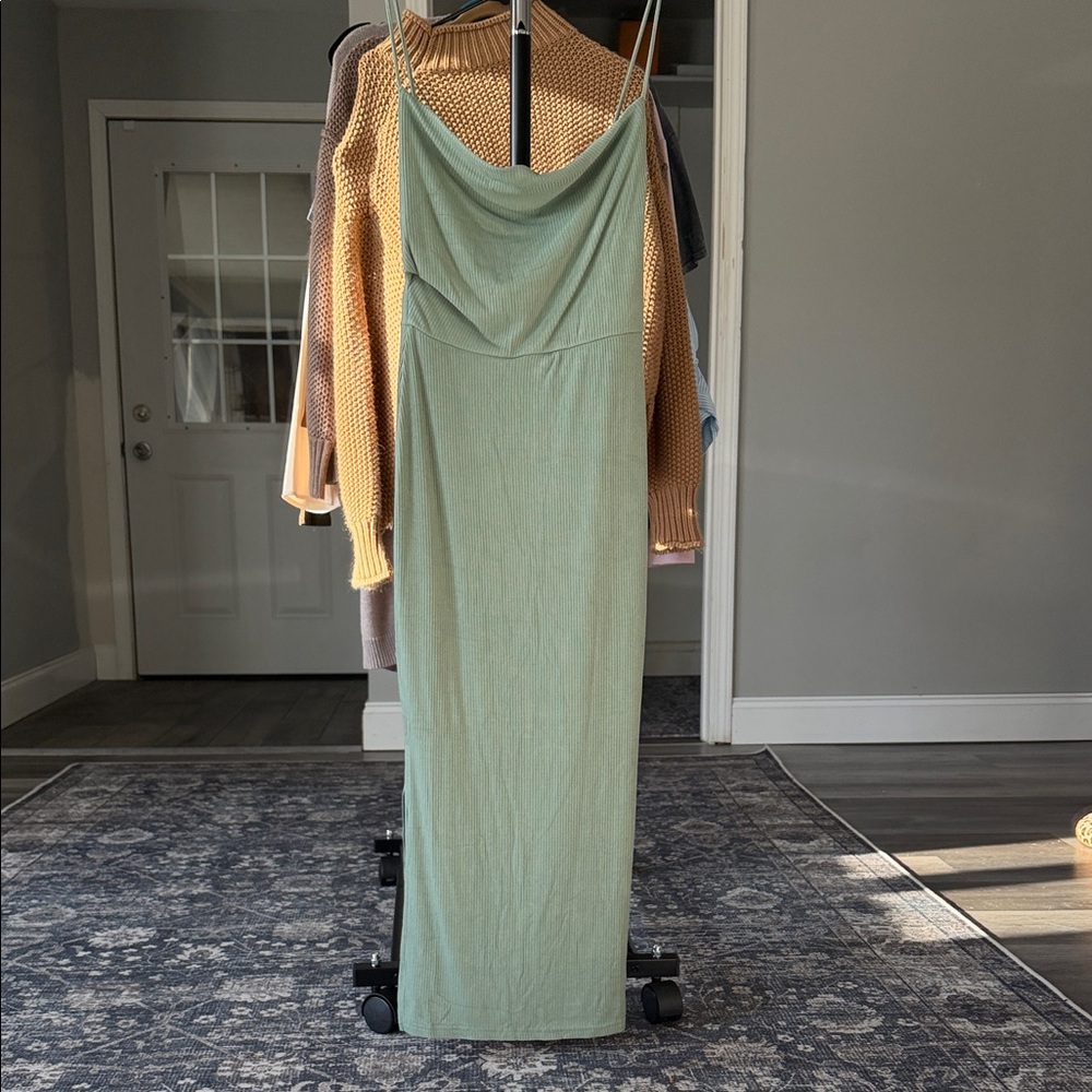 Selfie Leslie Sage Green Midi Dress